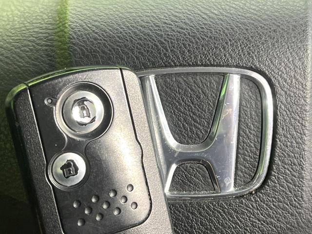 �y�g���������X�}�[�g�L�[�z�J�o����|�P�b�g�ɓ��ꂽ�܂܂ł��h�A�̎{���E�������\�ȃX�}�[�g�L�[�𑕔��B�G���W���̃I���E�I�t�����J�M�����o���K�v����������Ƃ��Ă��֗��ł���