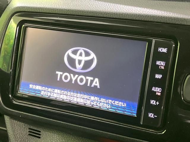 �y�����i�r�z�l�C�̏����i�r�𑕔����Ă���܂��B�i�r�̎g���₷���͂������A�I�[�f�B�I�@�\���[���I�L�����v�◷�s�͂������A�ʋ΂┃�����ȂǕ��i�̃h���C�u���y�����Ȃ�͂���