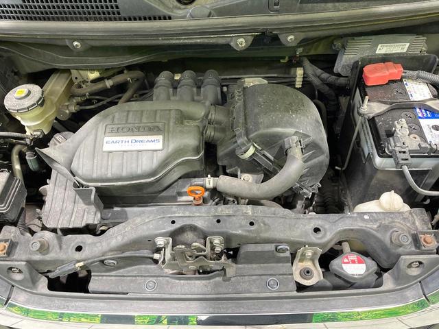 Ｎ－ＢＯＸカスタム Ｇ・Ｌパッケージ　禁煙車　ＳＤナビ　バックカメラ　ドラレコ　ＨＩＤヘッド　ＥＴＣ　純正１４インチアルミ　オートエアコン　Ｂｌｕｅｔｏｏｔｈ　ＤＶＤ再生　フルセグ　ＨＩＤフォグ　プライバシーガラス　ドアバイザー（18枚目）