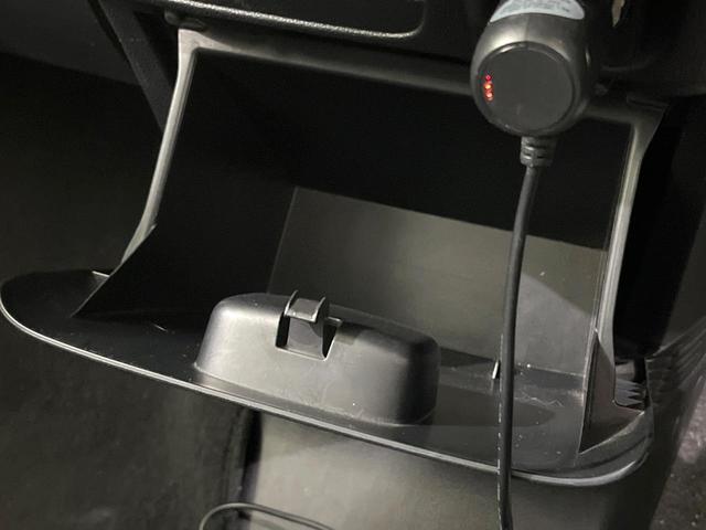 Ｎ－ＢＯＸカスタム Ｇ・Ｌパッケージ　禁煙車　ＳＤナビ　バックカメラ　ドラレコ　ＨＩＤヘッド　ＥＴＣ　純正１４インチアルミ　オートエアコン　Ｂｌｕｅｔｏｏｔｈ　ＤＶＤ再生　フルセグ　ＨＩＤフォグ　プライバシーガラス　ドアバイザー（51枚目）