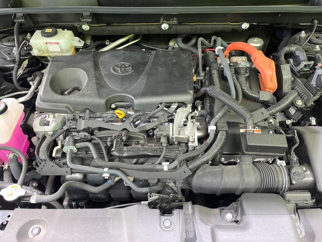 ＲＡＶ４ ハイブリッドＧ　４ＷＤ　禁煙車　純正９型ディスプレイオーディオ　全周囲カメラ　衝突軽減装置　レーダークルーズ　ステアリングヒーター　シートヒーター　シートメモリー　パワーバックドア　ＬＥＤヘッド　オートハイビーム（18枚目）