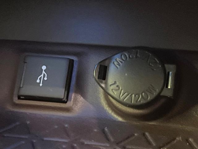 ＲＡＶ４ ハイブリッドＧ　４ＷＤ　禁煙車　純正９型ディスプレイオーディオ　全周囲カメラ　衝突軽減装置　レーダークルーズ　ステアリングヒーター　シートヒーター　シートメモリー　パワーバックドア　ＬＥＤヘッド　オートハイビーム（54枚目）