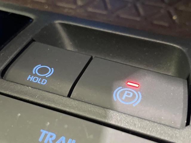 ＲＡＶ４ ハイブリッドＧ　４ＷＤ　禁煙車　純正９型ディスプレイオーディオ　全周囲カメラ　衝突軽減装置　レーダークルーズ　ステアリングヒーター　シートヒーター　シートメモリー　パワーバックドア　ＬＥＤヘッド　オートハイビーム（55枚目）