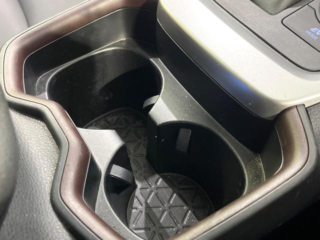 ＲＡＶ４ ハイブリッドＧ　４ＷＤ　禁煙車　純正９型ディスプレイオーディオ　全周囲カメラ　衝突軽減装置　レーダークルーズ　ステアリングヒーター　シートヒーター　シートメモリー　パワーバックドア　ＬＥＤヘッド　オートハイビーム（58枚目）