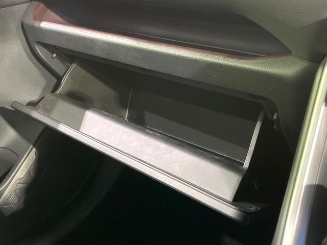 ＲＡＶ４ ハイブリッドＧ　４ＷＤ　禁煙車　純正９型ディスプレイオーディオ　全周囲カメラ　衝突軽減装置　レーダークルーズ　ステアリングヒーター　シートヒーター　シートメモリー　パワーバックドア　ＬＥＤヘッド　オートハイビーム（62枚目）