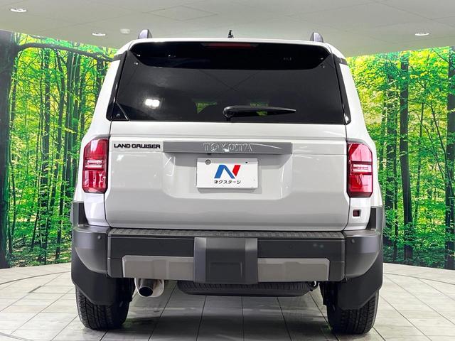 ランドクルーザー250 VX サンルーフ 禁煙車 4WD 純正12.5型ディスプレイオーディオ 全周囲カメラ 衝突軽減装 レーダークルーズ デジタルミラー シートエアコン ステアリングヒーター パワーバックドア パワーシート(16枚目)
