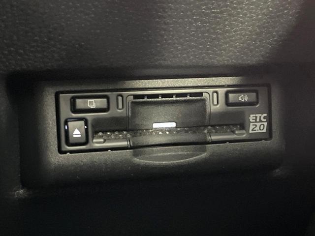 ランドクルーザー250 VX サンルーフ 禁煙車 4WD 純正12.5型ディスプレイオーディオ 全周囲カメラ 衝突軽減装 レーダークルーズ デジタルミラー シートエアコン ステアリングヒーター パワーバックドア パワーシート(42枚目)