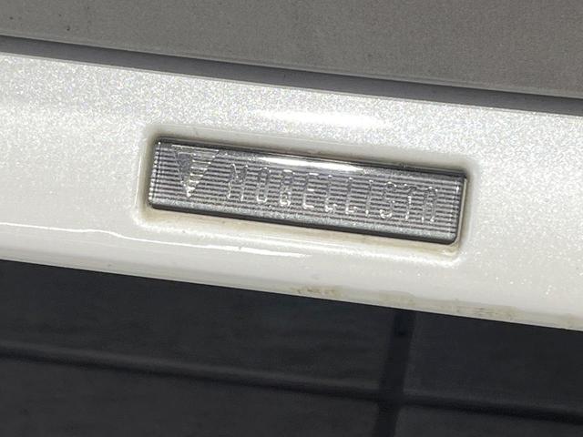 プリウス Z モデリスタエアロ ガラスルーフ 禁煙車 純正12.3型ディスプレイオーディオ 全周囲カメラ 衝突軽減 レーダークルーズ ブラインドスポットモニター シートエアコン LEDヘッド パワーバックドア(3枚目)