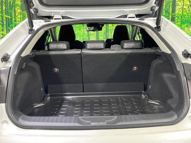 プリウス Z モデリスタエアロ ガラスルーフ 禁煙車 純正12.3型ディスプレイオーディオ 全周囲カメラ 衝突軽減 レーダークルーズ ブラインドスポットモニター シートエアコン LEDヘッド パワーバックドア(32枚目)