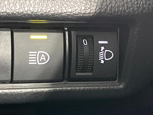 プリウス Z モデリスタエアロ ガラスルーフ 禁煙車 純正12.3型ディスプレイオーディオ 全周囲カメラ 衝突軽減 レーダークルーズ ブラインドスポットモニター シートエアコン LEDヘッド パワーバックドア(40枚目)