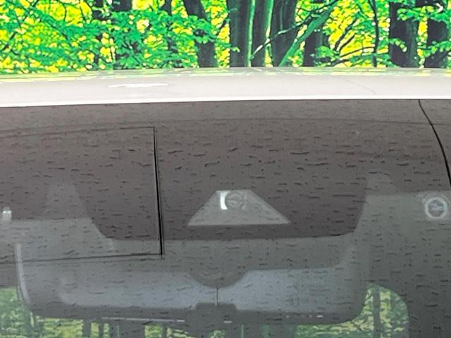 �y�g���^�Z�[�t�e�B�Z���X�z���s���ɑO���̎ԗ�����F�����A�Փ˂������Ȏ��͌x��ƃu���[�L�ŏՓˉ���Ɣ�Q�y�����A�V�X�g�B�����S�Ƀh���C�u�����y���݂��������܂��B