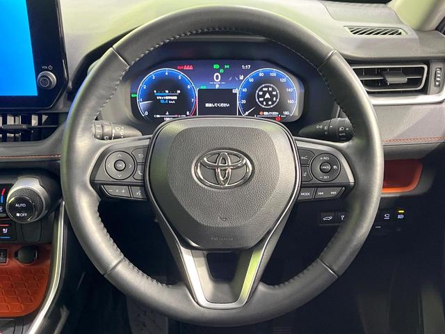 �y�����v�����X�e�A�����O�z�㎿�Ȋv���g�p���邱�ƂŁA��ɂ����������݂ƂĂ��^�]���₷���n���h���ł���