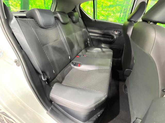 アクア Ｘ－アーバン　ソリッド　禁煙車　純正ＳＤナビ　バックカメラ　衝突軽減装置　ドラレコ　ＥＴＣ　ＬＥＤヘッド　純正１６インチアルミ　オートハイビーム　オートライト　オートエアコン　Ｂｌｕｅｔｏｏｔｈ　スマートキー　電動格納ミラー（9枚目）