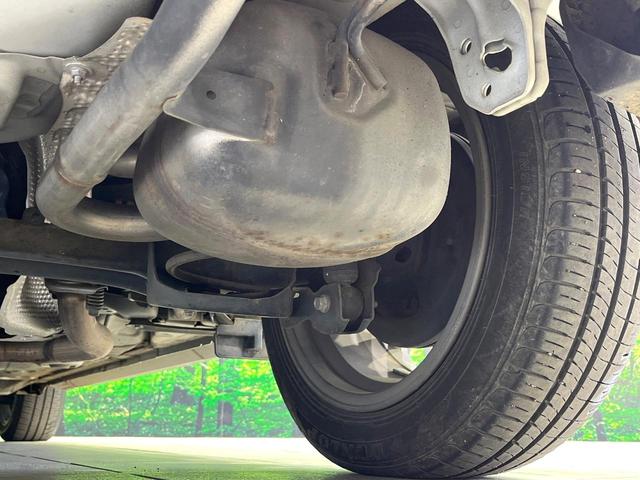 アクア Ｘ－アーバン　ソリッド　禁煙車　純正ＳＤナビ　バックカメラ　衝突軽減装置　ドラレコ　ＥＴＣ　ＬＥＤヘッド　純正１６インチアルミ　オートハイビーム　オートライト　オートエアコン　Ｂｌｕｅｔｏｏｔｈ　スマートキー　電動格納ミラー（21枚目）