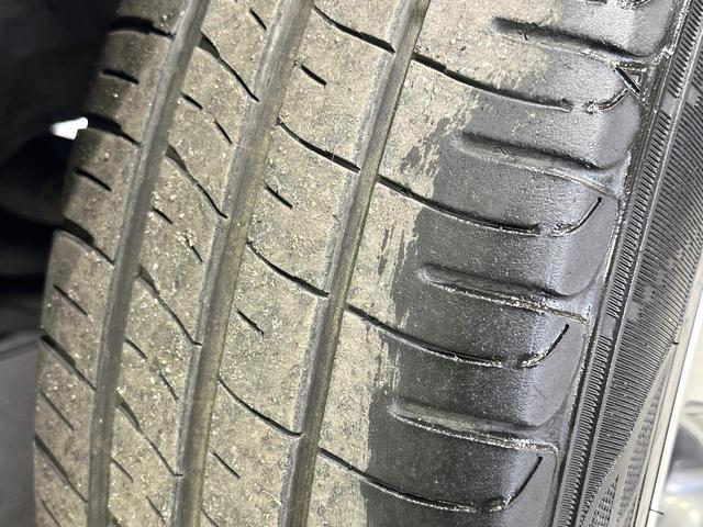 アクア Ｘ－アーバン　ソリッド　禁煙車　純正ＳＤナビ　バックカメラ　衝突軽減装置　ドラレコ　ＥＴＣ　ＬＥＤヘッド　純正１６インチアルミ　オートハイビーム　オートライト　オートエアコン　Ｂｌｕｅｔｏｏｔｈ　スマートキー　電動格納ミラー（28枚目）