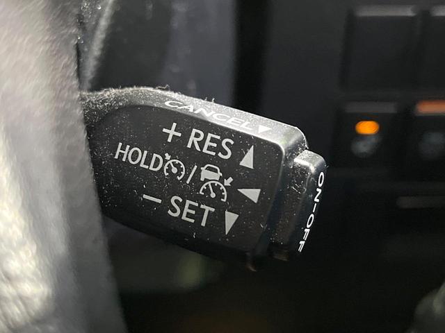 アルファード ２．５Ｓ　Ｃパッケージ　禁煙車　後席モニター　純正９型ナビ　バックカメラ　衝突軽減　レーダークルーズ　両側電動スライド　シートエアコン　ステアリングヒーター　パワーシート　パワーバックドア　ＬＥＤヘッド　ブレーキホールド（7枚目）