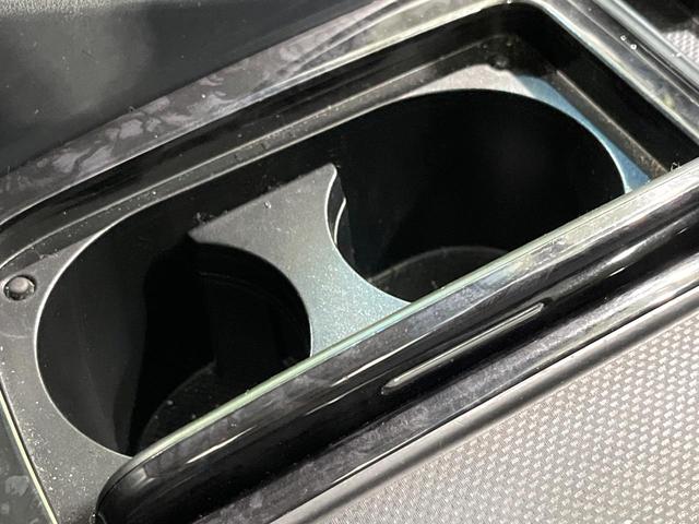 アルファード ２．５Ｓ　Ｃパッケージ　禁煙車　後席モニター　純正９型ナビ　バックカメラ　衝突軽減　レーダークルーズ　両側電動スライド　シートエアコン　ステアリングヒーター　パワーシート　パワーバックドア　ＬＥＤヘッド　ブレーキホールド（67枚目）