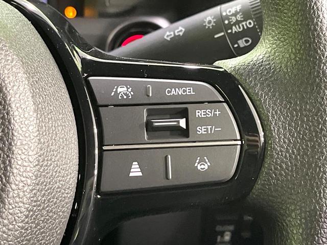 Ｎ－ＢＯＸカスタム ベースグレード　届出済未使用車　電動スライドドア　衝突被害軽減システム　コーナーセンサー　スマートキー　ＬＥＤヘッド　純正１４インチアルミ　車線逸脱警報　オートライト　オートエアコン（4枚目）