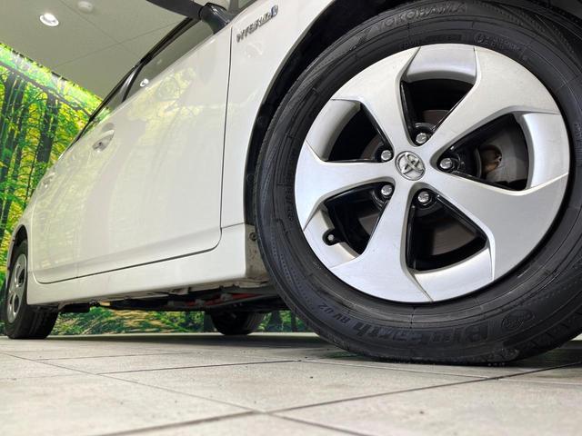 プリウス Ｇ　ＳＤナビ　バックカメラ　ＥＴＣ　Ｂｌｕｅｔｏｏｔｈ　フルセグ　ドラレコ　パワーシート　スマートキー　ＨＩＤヘッドライト　クルコン　１５インチアルミホイール　ステアリングスイッチ　オートライト（13枚目）