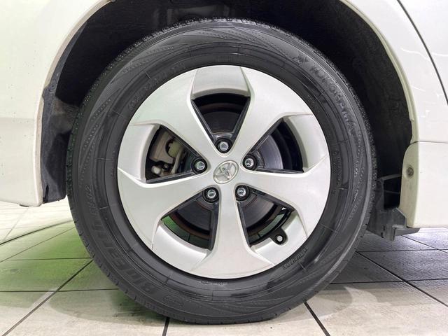 プリウス Ｇ　ＳＤナビ　バックカメラ　ＥＴＣ　Ｂｌｕｅｔｏｏｔｈ　フルセグ　ドラレコ　パワーシート　スマートキー　ＨＩＤヘッドライト　クルコン　１５インチアルミホイール　ステアリングスイッチ　オートライト（29枚目）