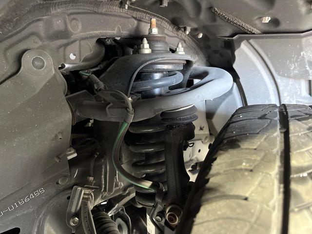 ランドクルーザープラド ＴＸ　Ｌパッケージ　マットブラックエディション　サンルーフ　禁煙車　４ＷＤ　純正９型ディスプレイオーディオ　全周囲カメラ　衝突軽減装置　レーダークルーズ　寒冷地仕様　シートエアコン　グレード専用アルミ　パワーシート　ＬＥＤヘッド　クリアランスソナー（20枚目）