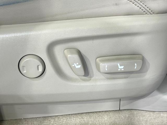 ランドクルーザープラド ＴＸ　Ｌパッケージ　マットブラックエディション　サンルーフ　禁煙車　４ＷＤ　純正９型ディスプレイオーディオ　全周囲カメラ　衝突軽減装置　レーダークルーズ　寒冷地仕様　シートエアコン　グレード専用アルミ　パワーシート　ＬＥＤヘッド　クリアランスソナー（41枚目）