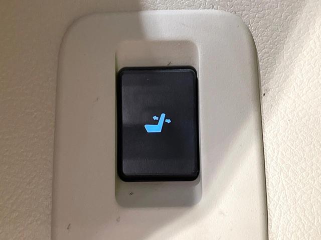 ランドクルーザープラド ＴＸ　Ｌパッケージ　マットブラックエディション　サンルーフ　禁煙車　４ＷＤ　純正９型ディスプレイオーディオ　全周囲カメラ　衝突軽減装置　レーダークルーズ　寒冷地仕様　シートエアコン　グレード専用アルミ　パワーシート　ＬＥＤヘッド　クリアランスソナー（46枚目）