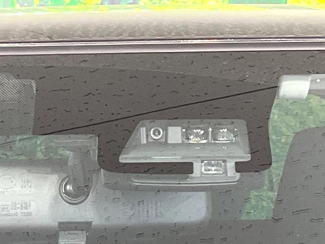 �y�g���^�Z�[�t�e�B�Z���X�z���s���ɑO���̎ԗ�����F�����A�Փ˂������Ȏ��͌x��ƃu���[�L�ŏՓˉ���Ɣ�Q�y�����A�V�X�g�B�����S�Ƀh���C�u�����y���݂��������܂��B