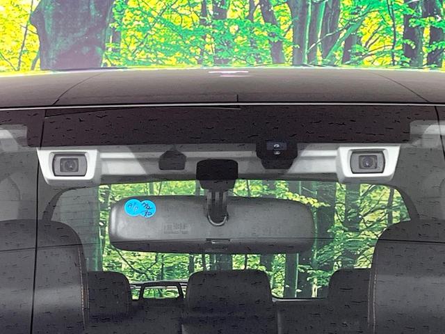 �y�A�C�T�C�g�u�����Q�z�O���̎ԗ��������m���A�Փ˂������Ȏ��͌x��Œ��ӂ𑣂��A�u���[�L�𓥂ޗ͂��T�|�[�g�B�u���[�L�𓥂߂Ȃ������ꍇ�͏Փ˔�Q�y���u���[�L���쓮�A�Փˉ�����T�|�[�g���܂��B