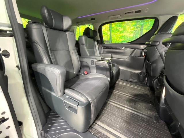 アルファード ２．５Ｓ　Ｃパッケージ　禁煙車　後席モニター　純正９型ディスプレイオーディオ　バックカメラ　衝突軽減装置　レーダークルーズ　両側電動スライド　デジタルインナーミラー　シートエアコン　ステアリングヒーター　シートメモリー（9枚目）