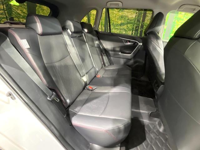 ＲＡＶ４ アドベンチャー　オフロードパッケージＩＩ　禁煙車　４ＷＤ　１０．５型ディスプレイオーディオ　全周囲カメラ　衝突軽減装置　レーダークルーズ　シートベンチレーション　パワーバックドア　ステアリングヒーター　パワーシート　ＥＴＣ　Ｂｌｕｅｔｏｏｔｈ（9枚目）