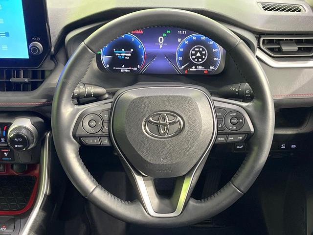 ＲＡＶ４ アドベンチャー　オフロードパッケージＩＩ　禁煙車　４ＷＤ　１０．５型ディスプレイオーディオ　全周囲カメラ　衝突軽減装置　レーダークルーズ　シートベンチレーション　パワーバックドア　ステアリングヒーター　パワーシート　ＥＴＣ　Ｂｌｕｅｔｏｏｔｈ（11枚目）