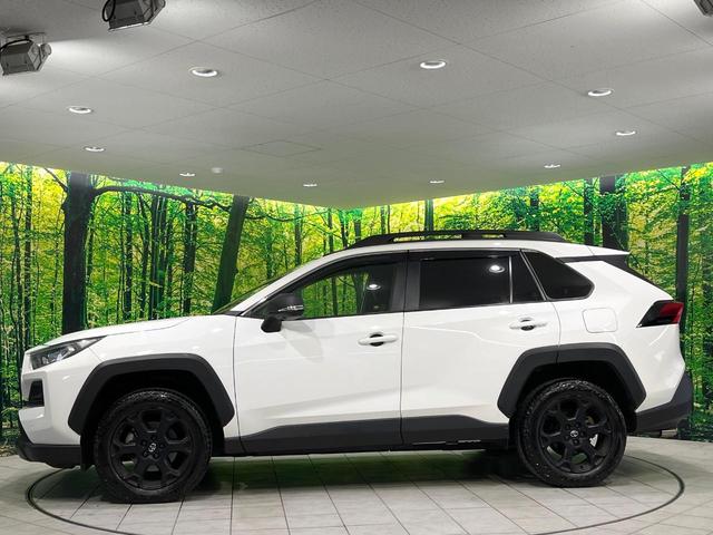 ＲＡＶ４ アドベンチャー　オフロードパッケージＩＩ　禁煙車　４ＷＤ　１０．５型ディスプレイオーディオ　全周囲カメラ　衝突軽減装置　レーダークルーズ　シートベンチレーション　パワーバックドア　ステアリングヒーター　パワーシート　ＥＴＣ　Ｂｌｕｅｔｏｏｔｈ（24枚目）