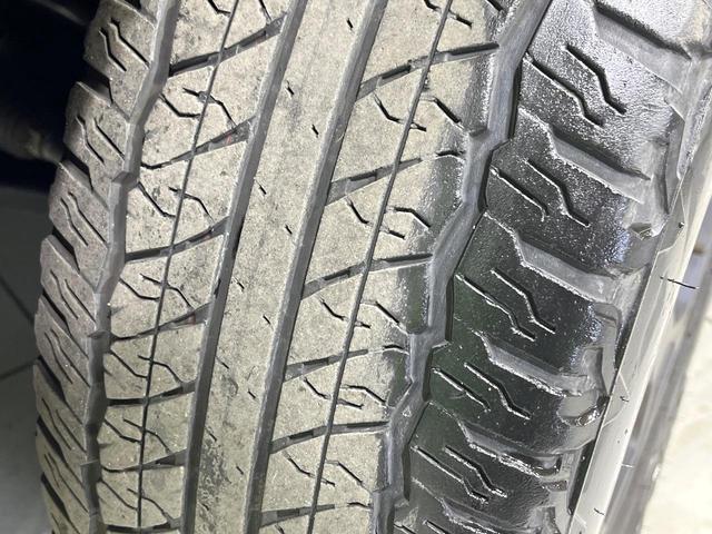 ＲＡＶ４ アドベンチャー　オフロードパッケージＩＩ　禁煙車　４ＷＤ　１０．５型ディスプレイオーディオ　全周囲カメラ　衝突軽減装置　レーダークルーズ　シートベンチレーション　パワーバックドア　ステアリングヒーター　パワーシート　ＥＴＣ　Ｂｌｕｅｔｏｏｔｈ（32枚目）