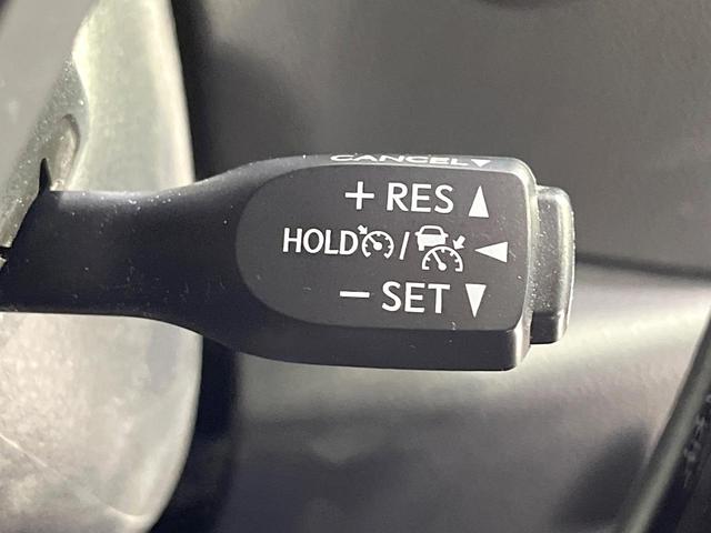 �y���[�_�[�N���[�Y�R���g���[���z�������H�ł̒��������s���y�ɁI�I�����ő��x��ۂN���[�Y�R���g���[�����A�Փˌy���V�X�e���ƘA�g���A�O���̎ԗ������m���ĎԊԂ�ۂ悤�ɑ��x���߂��Ă���܂��I�I