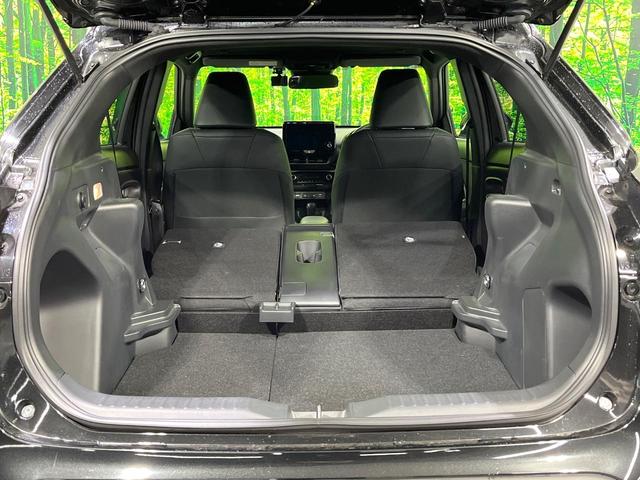 ヤリスクロス ハイブリッドＺ　禁煙車　純正８インチディスプレイオーディオ　全周囲カメラ　ヒートシーター　パワーシート　レーダークルーズ　ＥＴＣ　ドラレコ　レーダークルーズ　ＬＥＤヘッド　純正１８インチアルミ　Ｂｌｕｅｔｏｏｔｈ（10枚目）