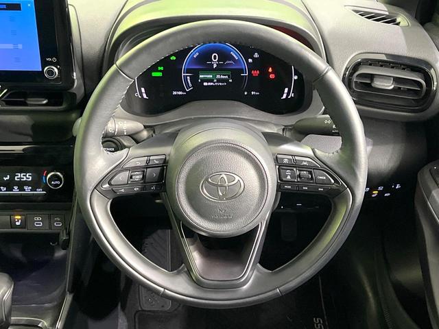 ヤリスクロス ハイブリッドＺ　禁煙車　純正８インチディスプレイオーディオ　全周囲カメラ　ヒートシーター　パワーシート　レーダークルーズ　ＥＴＣ　ドラレコ　レーダークルーズ　ＬＥＤヘッド　純正１８インチアルミ　Ｂｌｕｅｔｏｏｔｈ（11枚目）