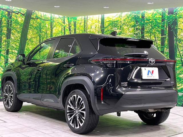 ヤリスクロス ハイブリッドＺ　禁煙車　純正８インチディスプレイオーディオ　全周囲カメラ　ヒートシーター　パワーシート　レーダークルーズ　ＥＴＣ　ドラレコ　レーダークルーズ　ＬＥＤヘッド　純正１８インチアルミ　Ｂｌｕｅｔｏｏｔｈ（23枚目）