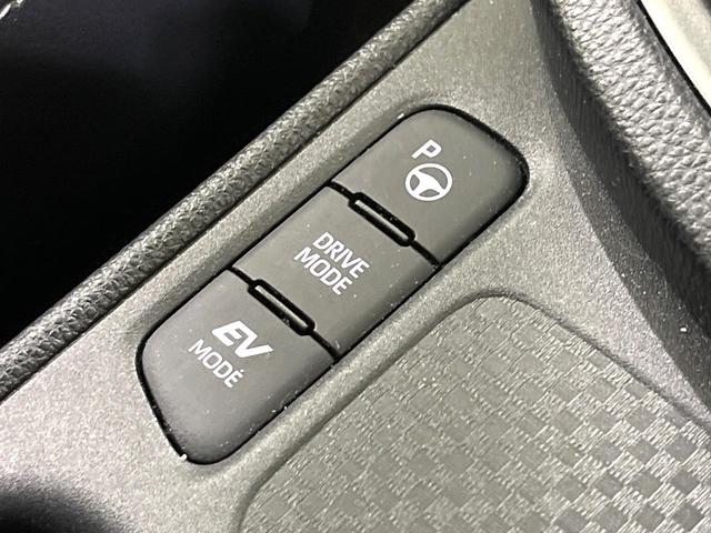 ヤリスクロス ハイブリッドＺ　禁煙車　純正８インチディスプレイオーディオ　全周囲カメラ　ヒートシーター　パワーシート　レーダークルーズ　ＥＴＣ　ドラレコ　レーダークルーズ　ＬＥＤヘッド　純正１８インチアルミ　Ｂｌｕｅｔｏｏｔｈ（54枚目）