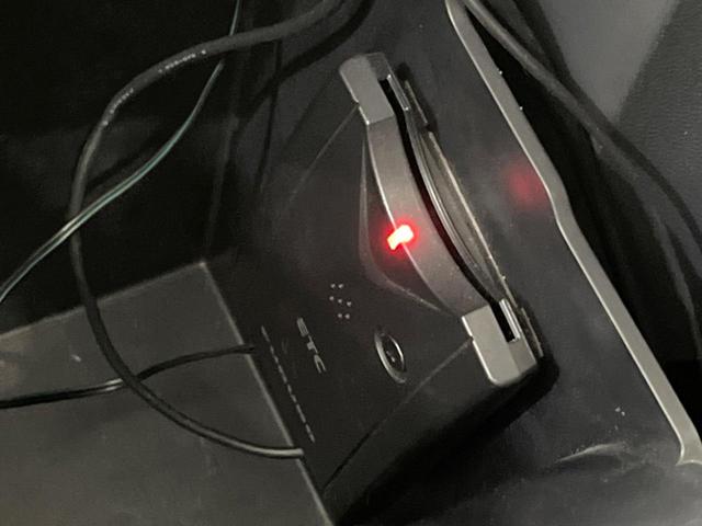 スペーシア Ｘリミテッド　禁煙車　順正ナビ　衝突軽減　両側電動スライドドア　ＨＩＤヘッド　純正１４インチアルミ　Ｂｌｕｅｔｏｏｔｈ　ステアリングスイッチ　オートエアコン　オートライト　アイドリングストップ　スマートキー（6枚目）