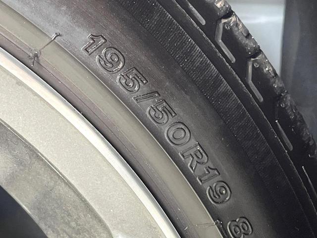 プリウス Ｚ　禁煙車　純正１２．３型ナビ　全周囲カメラ　衝突軽減装置　レーダークルーズ　デジタルインナーミラー　シートエアコン　ＬＥＤヘッド　純正１９インチアルミ　ブレーキホールド　オートハイビーム　スマートキー（29枚目）