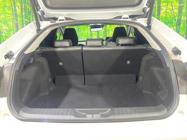 プリウス Ｚ　禁煙車　純正１２．３型ナビ　全周囲カメラ　衝突軽減装置　レーダークルーズ　デジタルインナーミラー　シートエアコン　ＬＥＤヘッド　純正１９インチアルミ　ブレーキホールド　オートハイビーム　スマートキー（30枚目）