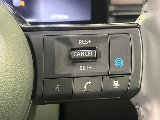 セレナ ｅ－パワー　ハイウェイスターＶ　禁煙車　純正１２．３型ナビ　全周囲カメラ　衝突軽減装置　両側電動スライド　プロパイロット　デジタルインナーミラー　２トーンカラー　シートヒーター　ＬＥＤヘッド　ブラインドスポットモニター　ＥＴＣ（6枚目）