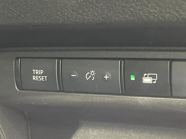 セレナ ｅ－パワー　ハイウェイスターＶ　禁煙車　純正１２．３型ナビ　全周囲カメラ　衝突軽減装置　両側電動スライド　プロパイロット　デジタルインナーミラー　２トーンカラー　シートヒーター　ＬＥＤヘッド　ブラインドスポットモニター　ＥＴＣ（42枚目）