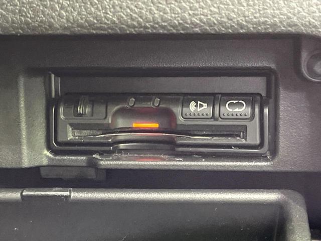 セレナ ハイウェイスター　Ｖセレ＋セーフティＩＩ　ＳＨＶ　禁煙車　両側電動ドア　ＳＤナビ　全周囲カメラ　衝突被害軽減システム　ドラレコ　コーナーセンサー　スマートキー　ＨＩＤヘッド　ＥＴＣ　純正１６インチアルミ　車線逸脱警報　オートライト　プライバシーＧ（8枚目）