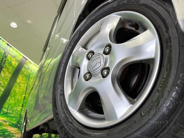 �y�����P�R�C���`�A���~�z�C�[���z�O�ςɃ}�b�`���������A���~�z�C�[���𑕒����Ă���܂��B�e��ЊO�A���~�z�C�[����A�X�^�b�h���X�^�C�����戵�����Ă���܂��B���񂲑��k����������