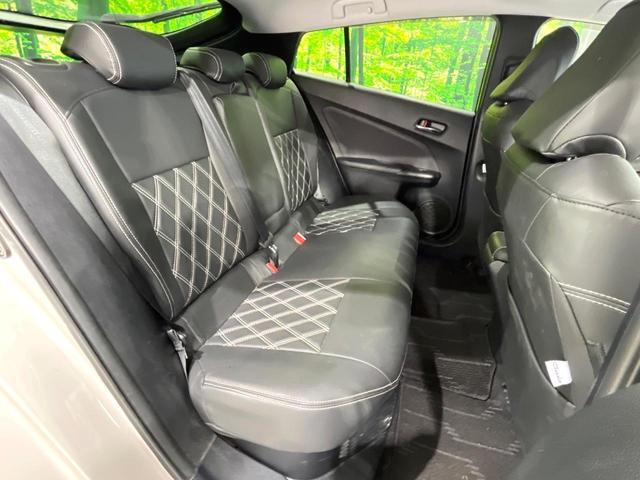 プリウス Ａ　禁煙車　純正９型ナビ　バックカメラ　衝突軽減　レーダークルーズ　ＬＥＤヘッド　ＬＥＤフォグ　ドラレコ　コーナーセンサー　ＥＴＣ　オートハイビーム　ステアリングスイッチ　スマートキー　Ｂｌｕｅｔｏｏｔｈ（9枚目）