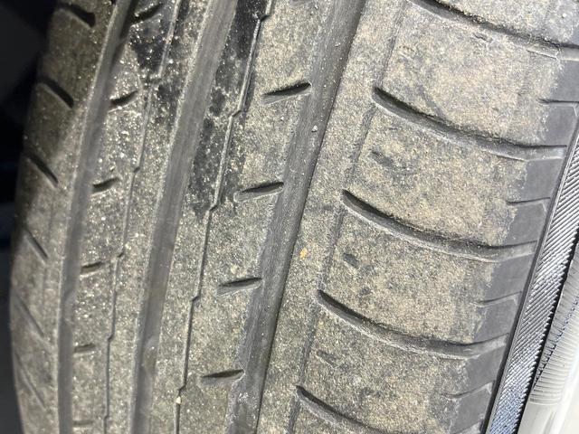 プリウス Ａ　禁煙車　純正９型ナビ　バックカメラ　衝突軽減　レーダークルーズ　ＬＥＤヘッド　ＬＥＤフォグ　ドラレコ　コーナーセンサー　ＥＴＣ　オートハイビーム　ステアリングスイッチ　スマートキー　Ｂｌｕｅｔｏｏｔｈ（30枚目）