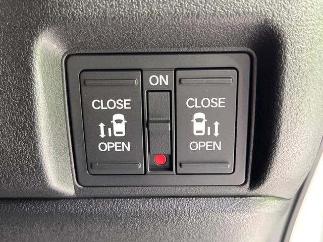 N-BOXカスタム ターボ 禁煙車 ターボ 純正9型ナビ 全周囲カメラ 衝突軽減 両側電動スライド レーダークルーズ シートヒーター LEDヘッド 純正15インチアルミ パドルシフト オートブレーキホールド ステアリングスイッチ(6枚目)