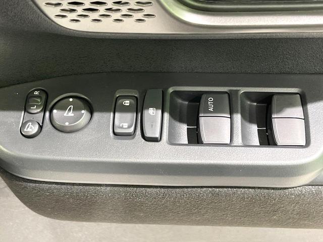 N-BOXカスタム ターボ 禁煙車 ターボ 純正9型ナビ 全周囲カメラ 衝突軽減 両側電動スライド レーダークルーズ シートヒーター LEDヘッド 純正15インチアルミ パドルシフト オートブレーキホールド ステアリングスイッチ(35枚目)